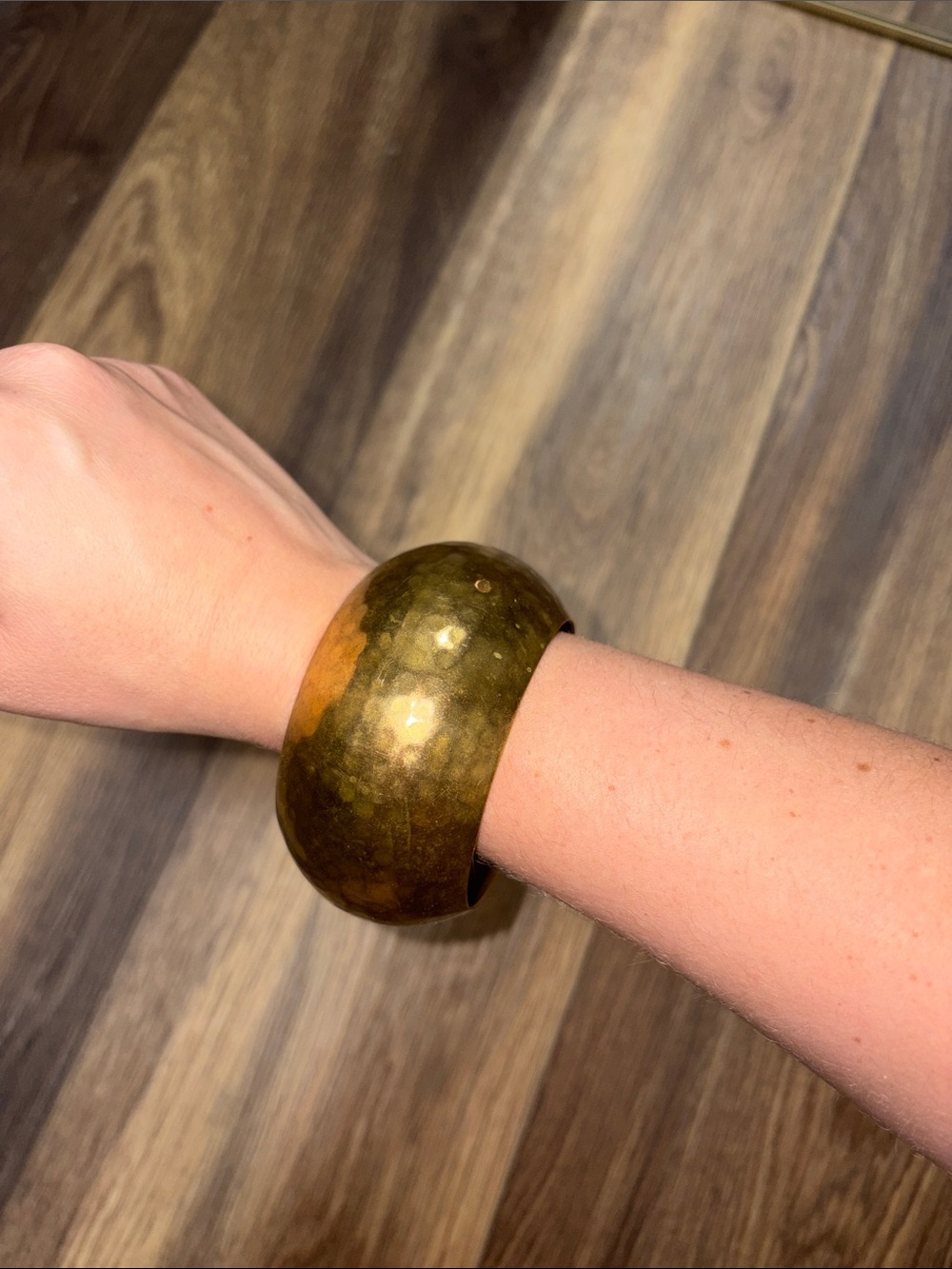 Women’s Wide Bangle Bracelet